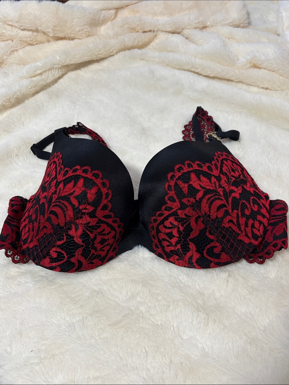 La Senza Body Kiss Plunge Bra Size 38B